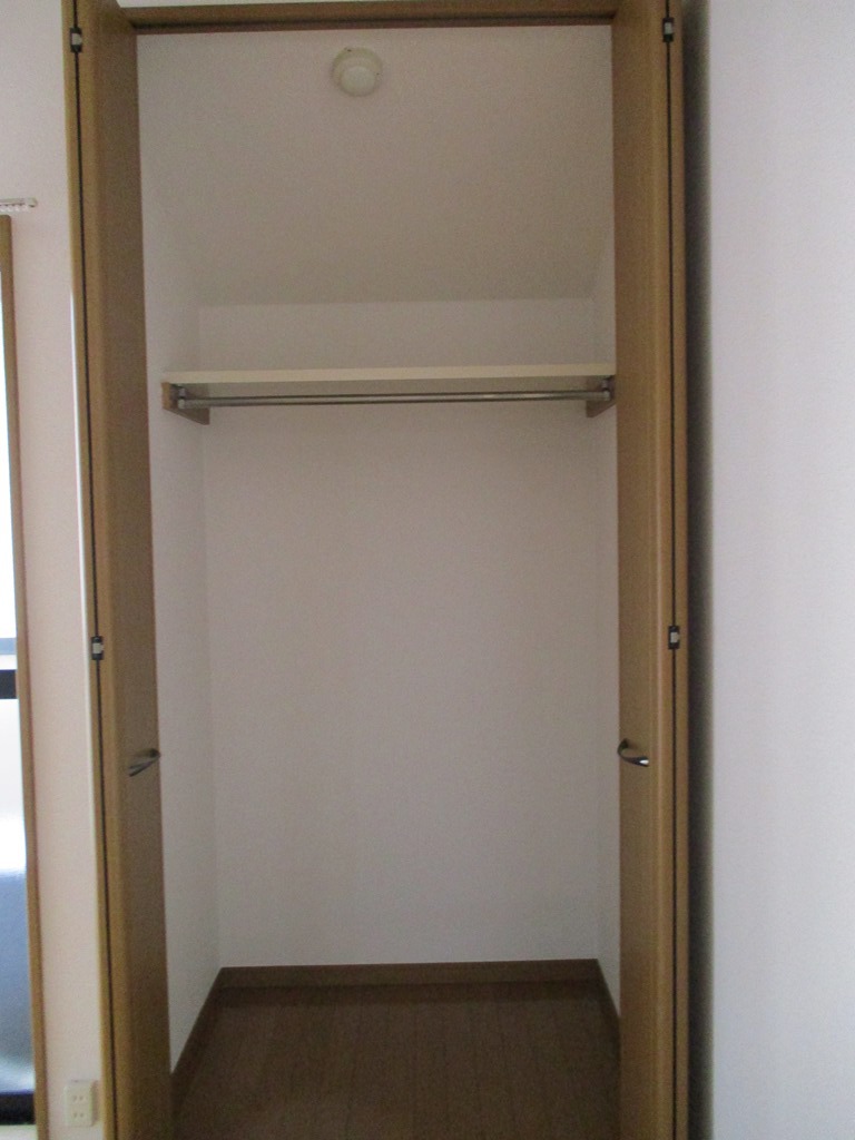 収納　クローゼット