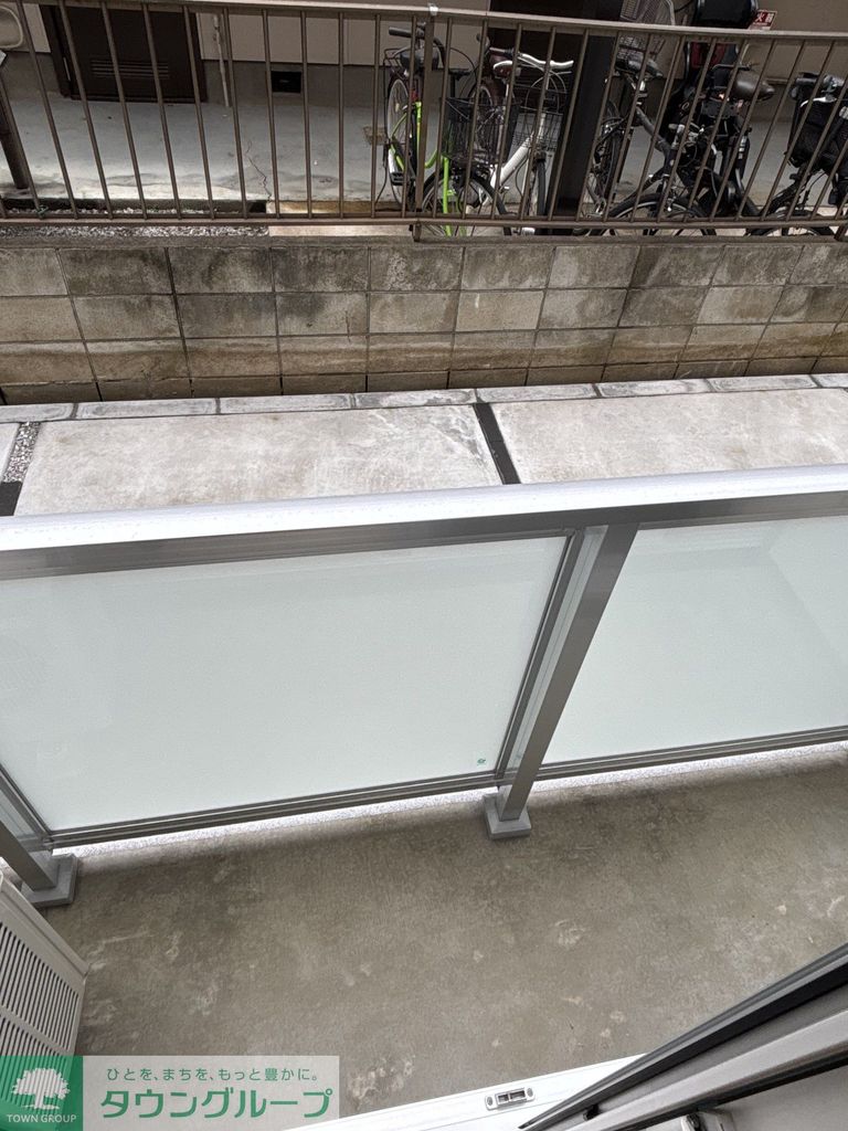 バルコニー　バルコニー