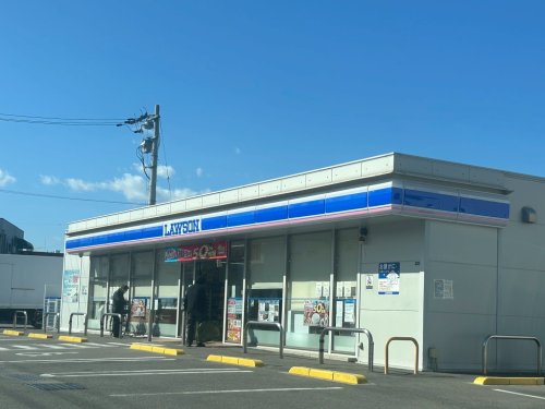 コンビニ　ローソン 新居浜松原町店（コンビニ）まで772m