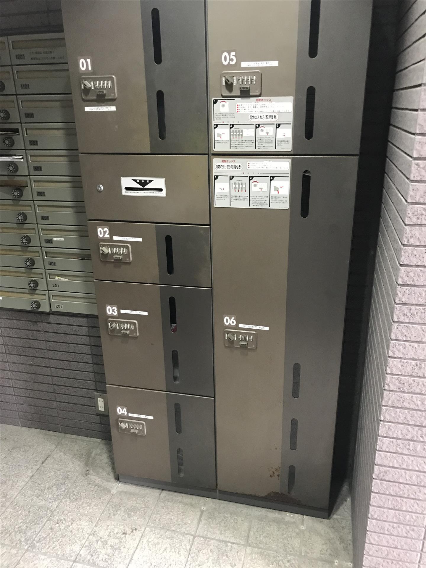 その他共有部分　エントランス右側