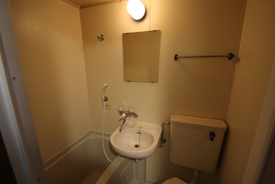 洗面設備　※別部屋の写真です