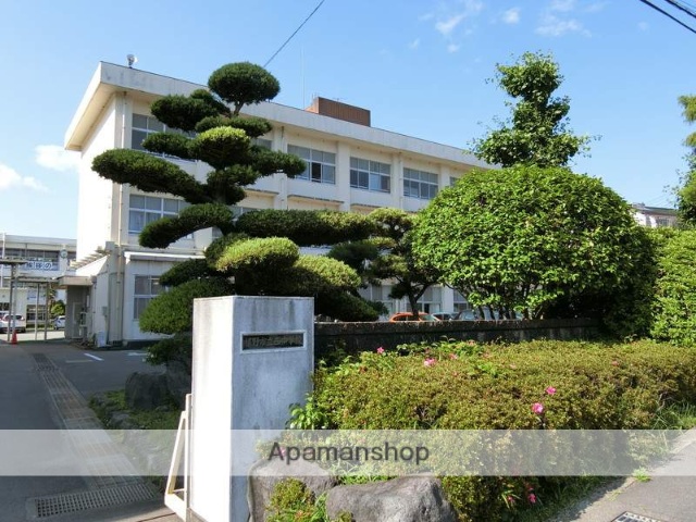 中学校　西中学校（中学校）まで644m