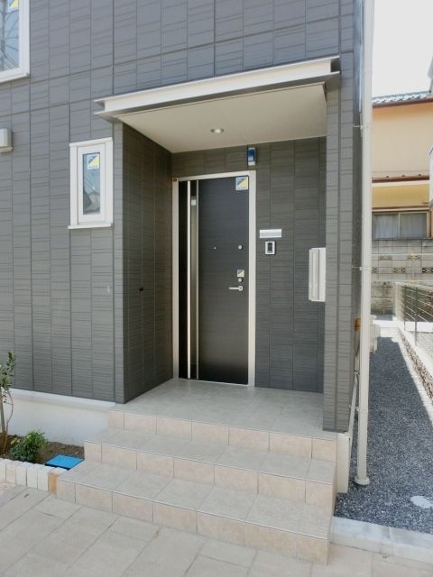 エントランス　綺麗なエントランスです。