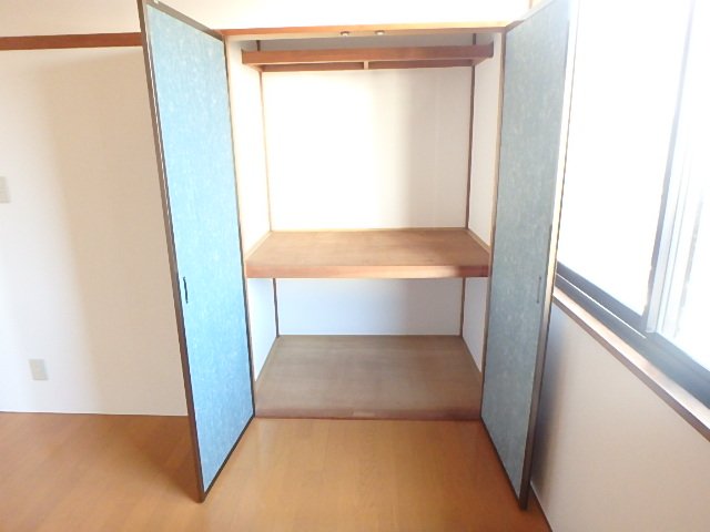 収納　※写真は１０１号室です
