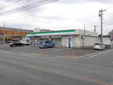 コンビニ　ファミリーマート 大野城山田店（コンビニ）まで335m