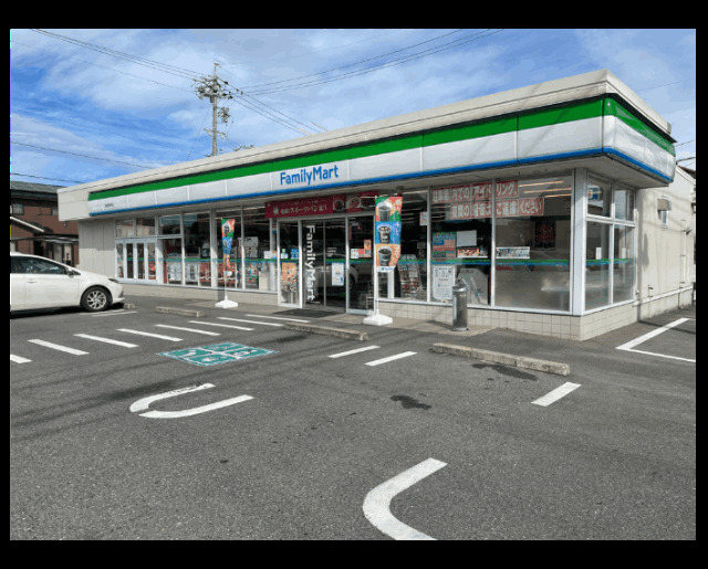 コンビニ　ファミリーマート桑名増田店（コンビニ）まで316m