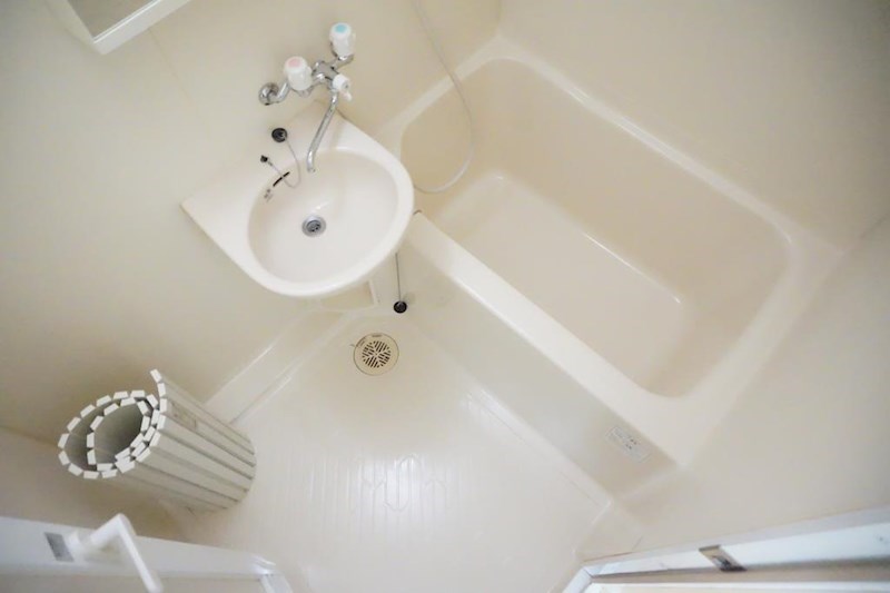 バス・シャワールーム　バス・トイレ独立設計で快適な毎日