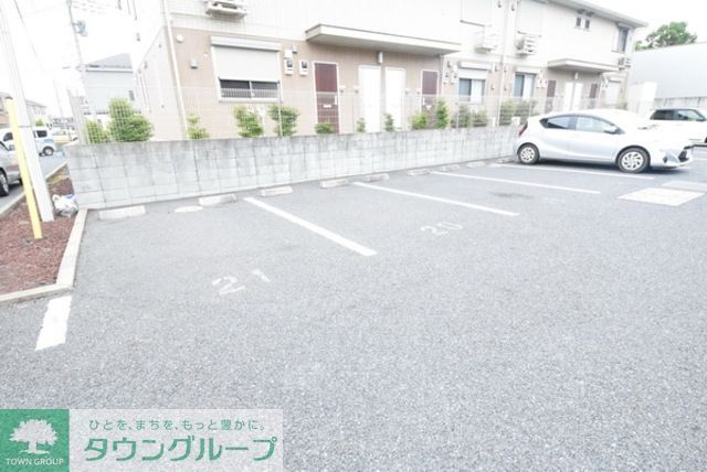 駐車場　お部屋探しはタウンハウジング蘇我店にお任せ下さい♪