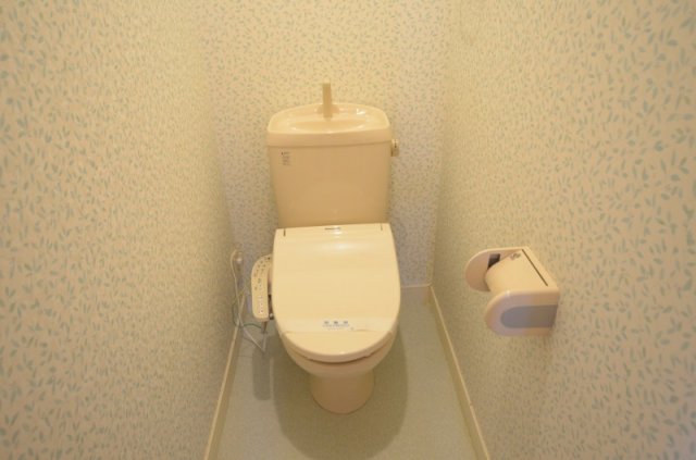 トイレ　コンパクトで使いやすいトイレです♪