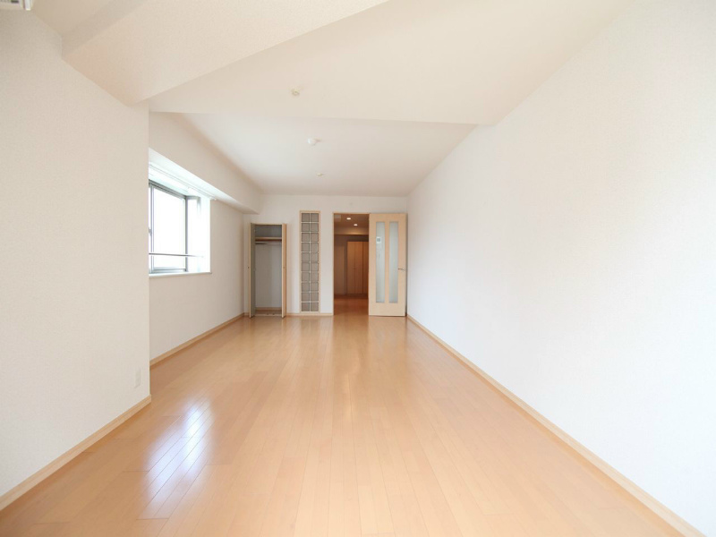 その他部屋・スペース　洋室13.8帖　クローゼット付（収納充実してます）