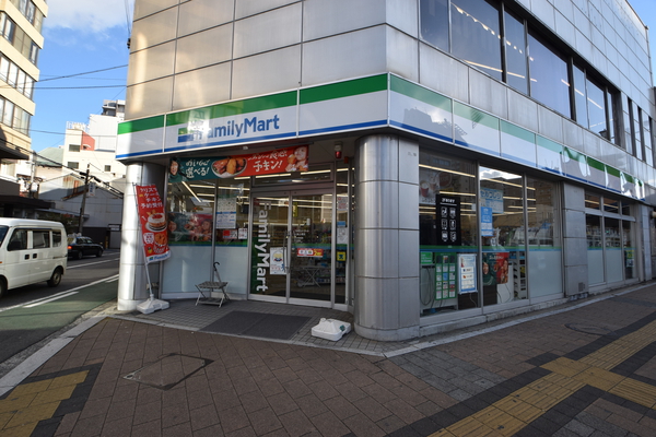 コンビニ　ファミリーマート広島土橋店（コンビニ）まで279m