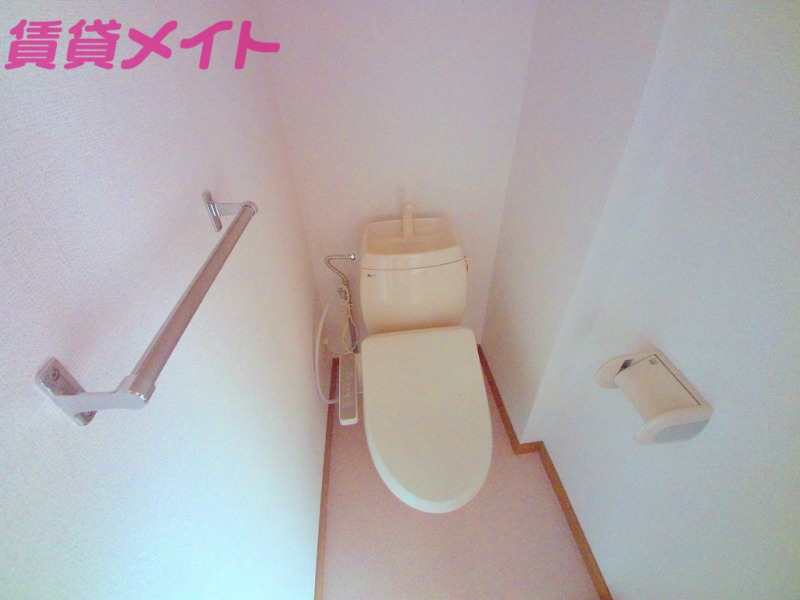トイレ　同物件別室画像