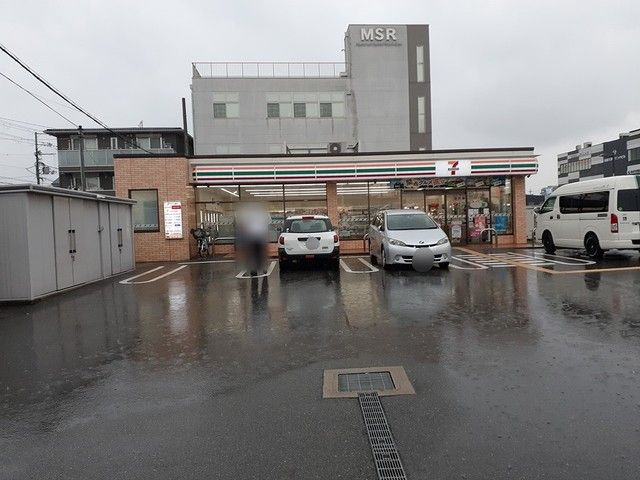 コンビニ　セブンイレブン松原東2丁目店様（コンビニ）まで684m