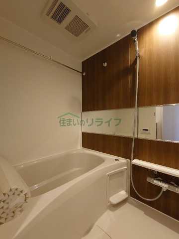 バス・シャワールーム　北新宿レーベル