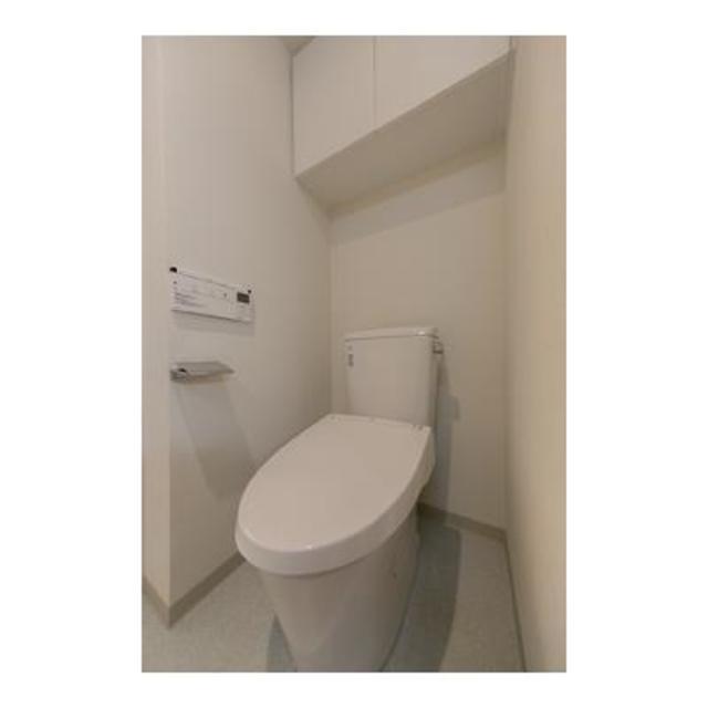 トイレ　※写真は同タイプ住戸です。