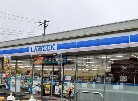 コンビニ　ローソン上尾瓦葺店（コンビニ）まで810m