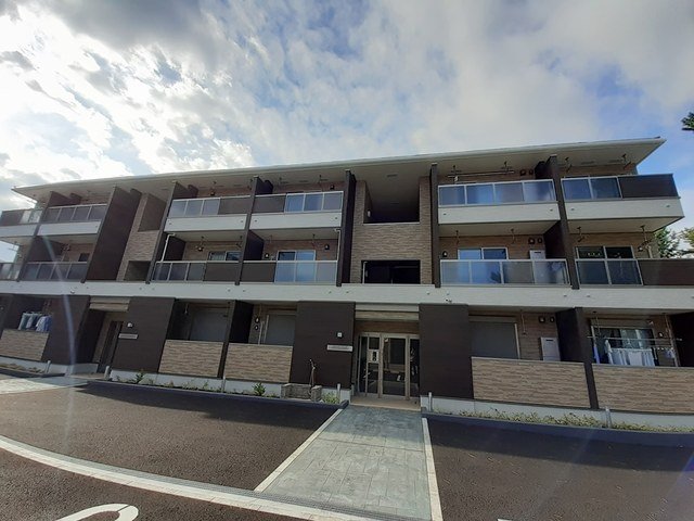 建物外観　「クロッシング・ヴィラージュII」の外観です