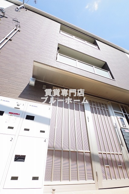 建物外観　ハウスメーカー施工のオシャレな外観！