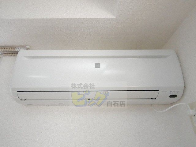 その他設備　エアコン完備で暑い夏も快適です♪