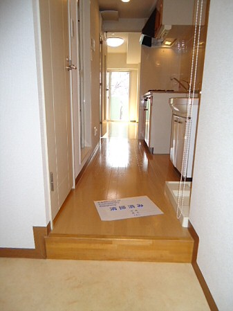 玄関　別号室の参考写真となります