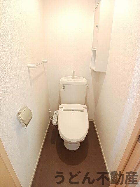 トイレ　うどん県のお部屋探しはうどん不動産へ うどんちゃんとLINE