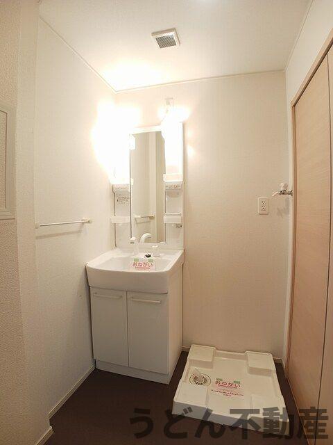 洗面設備　うどん県のお部屋探しはうどん不動産へ うどんちゃんとLINE
