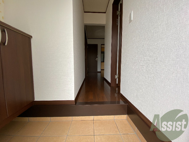 玄関　玄関からの風景です。広々としていいですね。