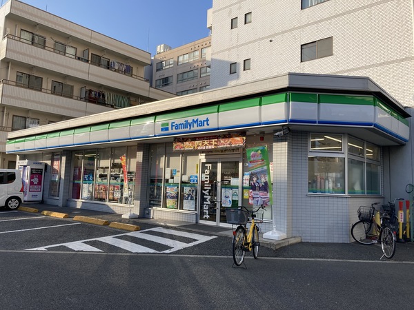 コンビニ　ファミリーマート江戸川球場店（コンビニ）まで320m
