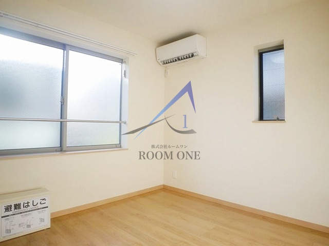 居室・リビング　洋室のお部屋です。