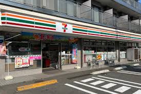コンビニ　セブンイレブン横浜岸根公園店（コンビニ）まで399m