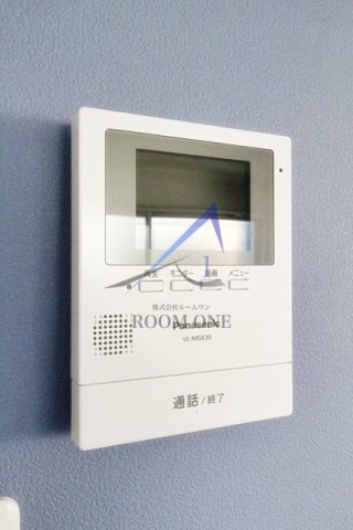 セキュリティ　モニター付きインターホンです。