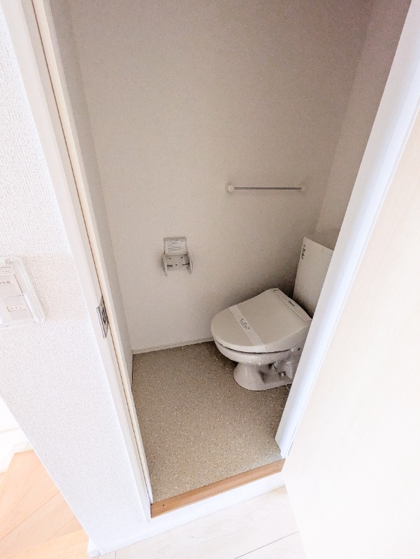 トイレ　図面と現状に相違がある場合には現状を優先