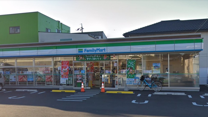 コンビニ　ファミリーマート 守山二城店（コンビニ）まで350m