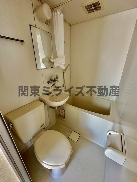バス・シャワールーム