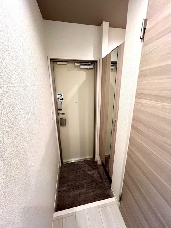 玄関　シューズクローク付きの玄関