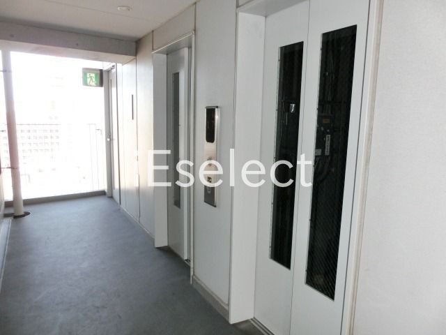 その他共有部分　エレベーター２基設置