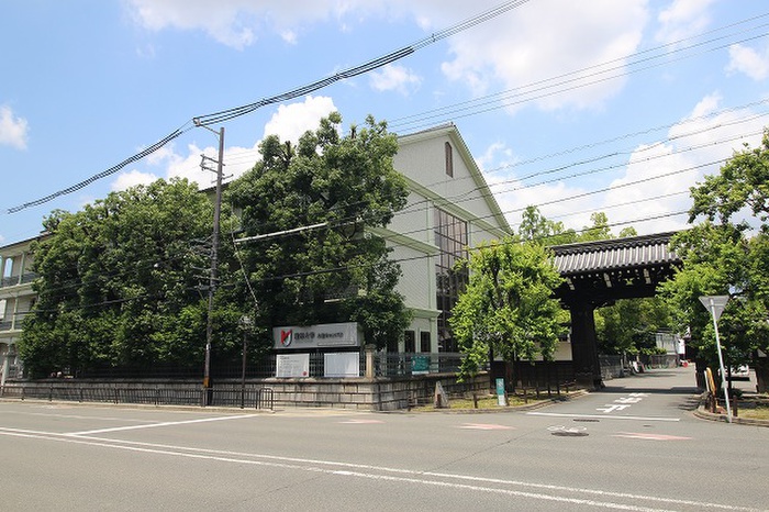 大学・短大　龍谷大学大宮キャンパス（大学・短大）まで390m