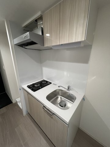 キッチン　※写真は同じマンションの違う部屋のものになります。