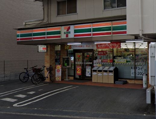 コンビニ　セブンイレブン 日野大坂上店（コンビニ）まで327m