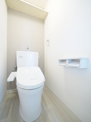 トイレ　写真は別の部屋のものです