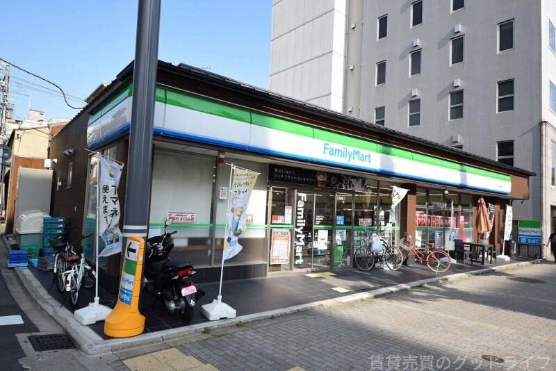 コンビニ　ファミリーマート堀川綾小路店（コンビニ）まで308m