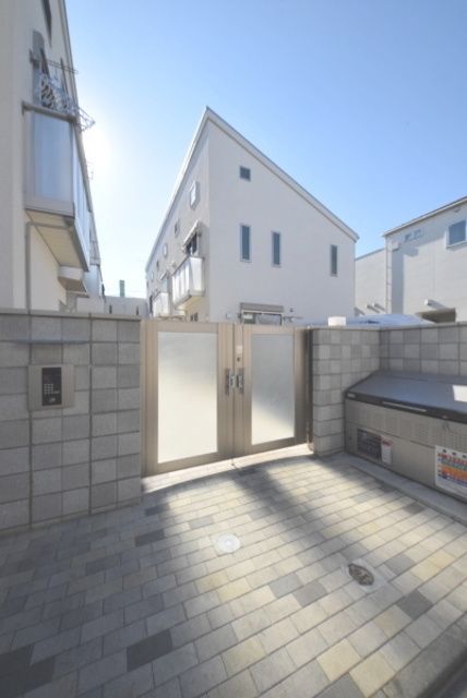 エントランス　★閑静な住宅街★