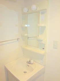 洗面設備　※同仕様写真含む