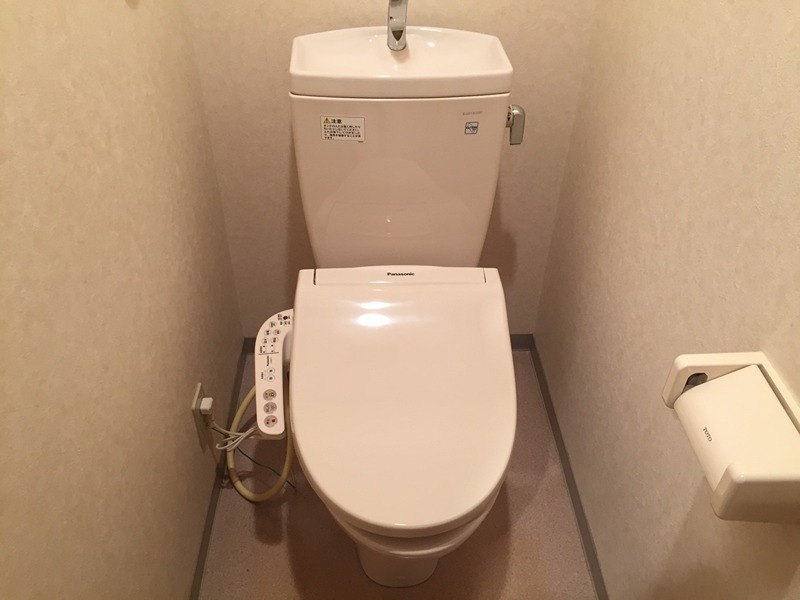 トイレ　※同仕様写真含む