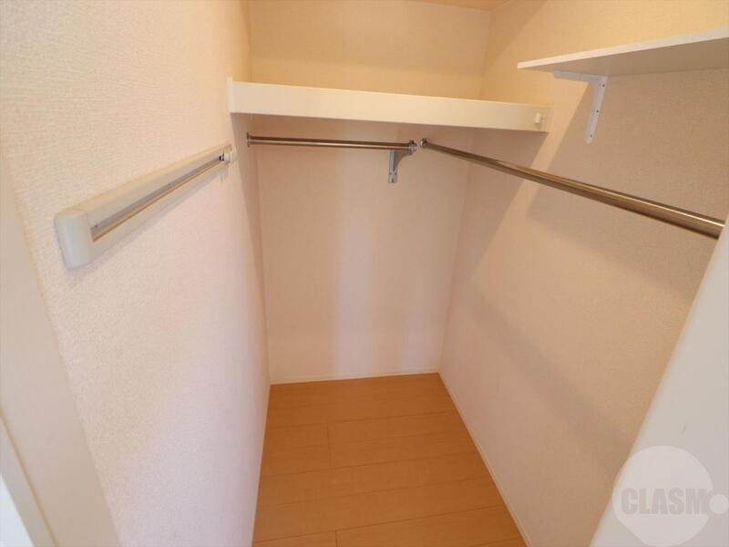 収納　ウォークインクローゼット