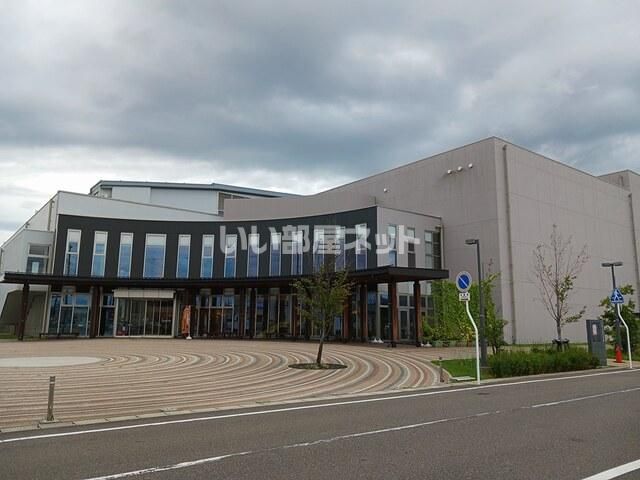 その他　三条市体育文化会館（その他）まで1066m