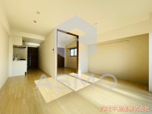 居室・リビング　同マンション別部屋　参考写真