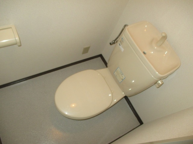 トイレ　清潔感のあるキレイなトイレです