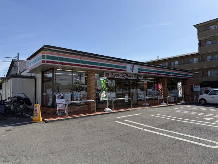 コンビニ　セブンイレブン新小平駅前店（コンビニ）まで250m