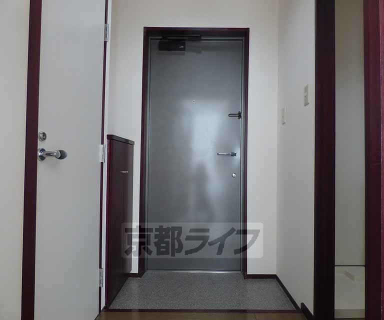 玄関　玄関です。